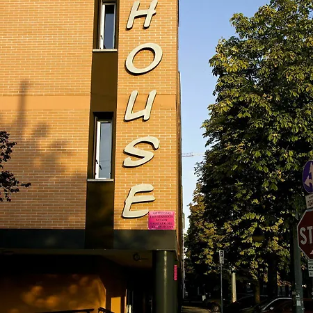 House Sant'orsola 아파트호텔 3*