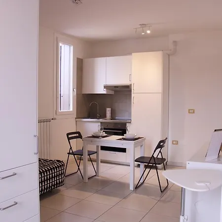 City House Sant'orsola Aparthotel 3*