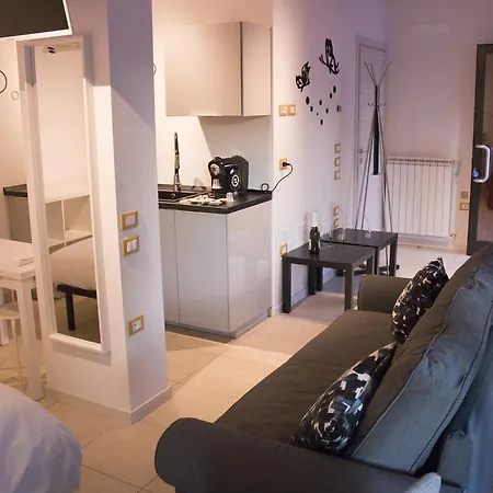 Aparthotel City House Sant'orsola 3*